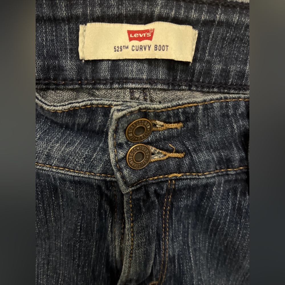Levis 528 Jeans Womens 12 M Blue Curvy Cut Stretch Bootcut Denim Dark Wash 32x31